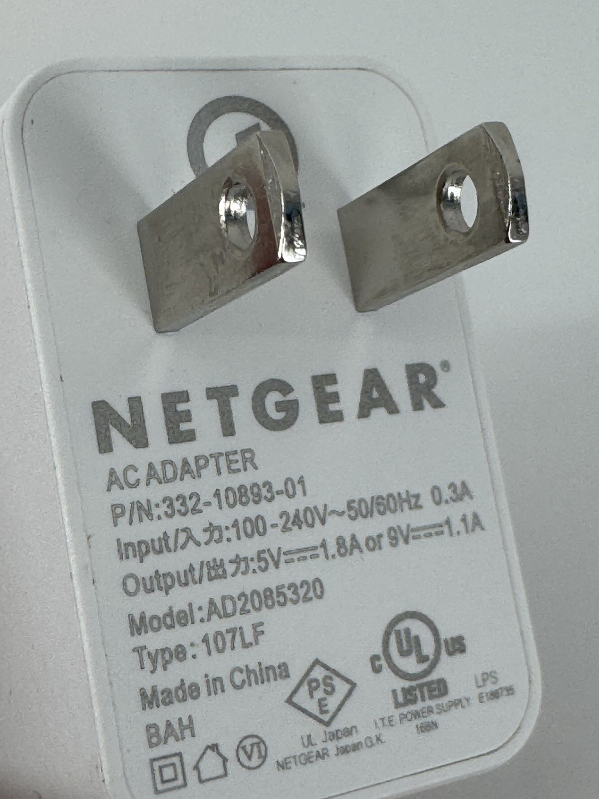 Genuine OEM Netgear Cable & USB 310-10065-01 AD2085320