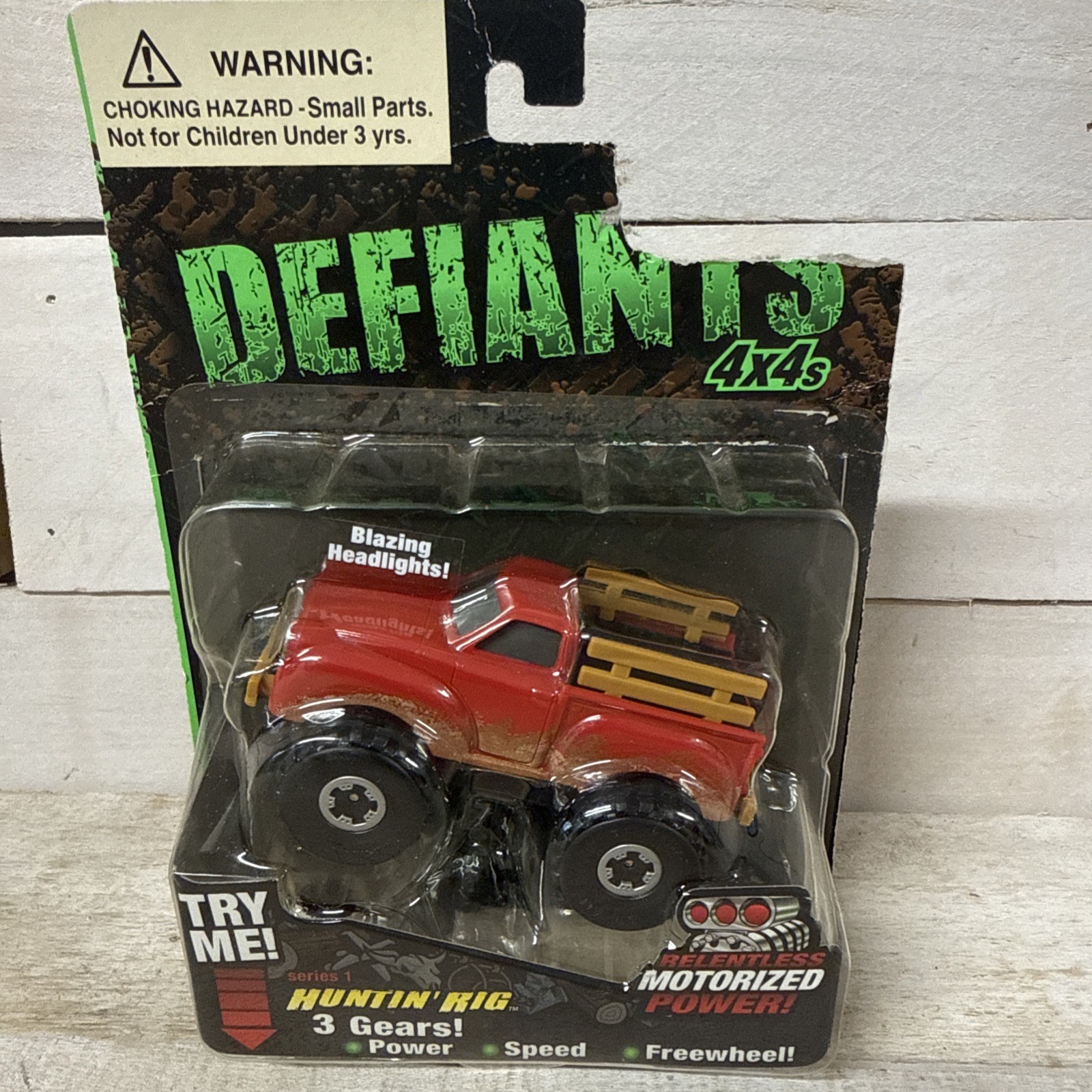 DEFIANTS 4X4 NIB Red Huntin’ Rig Truck Fast Shipping