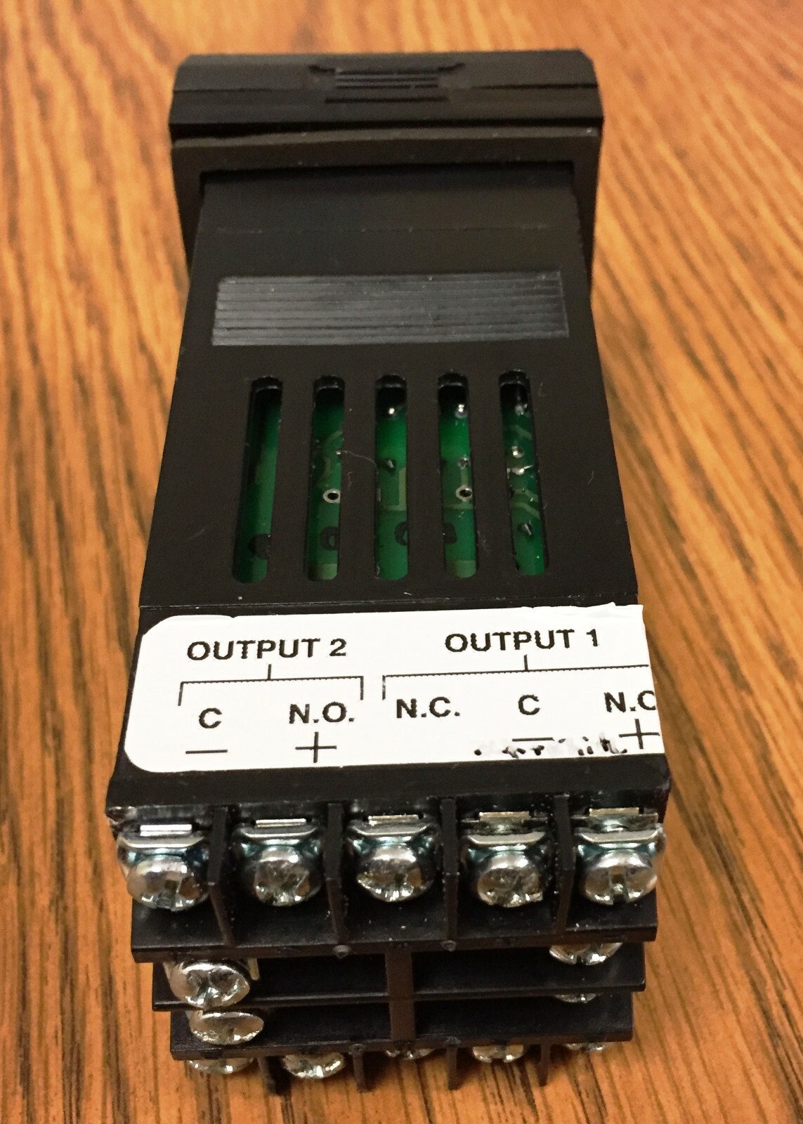 OMEGA Model: CN8201-DC1 Temperature Controller