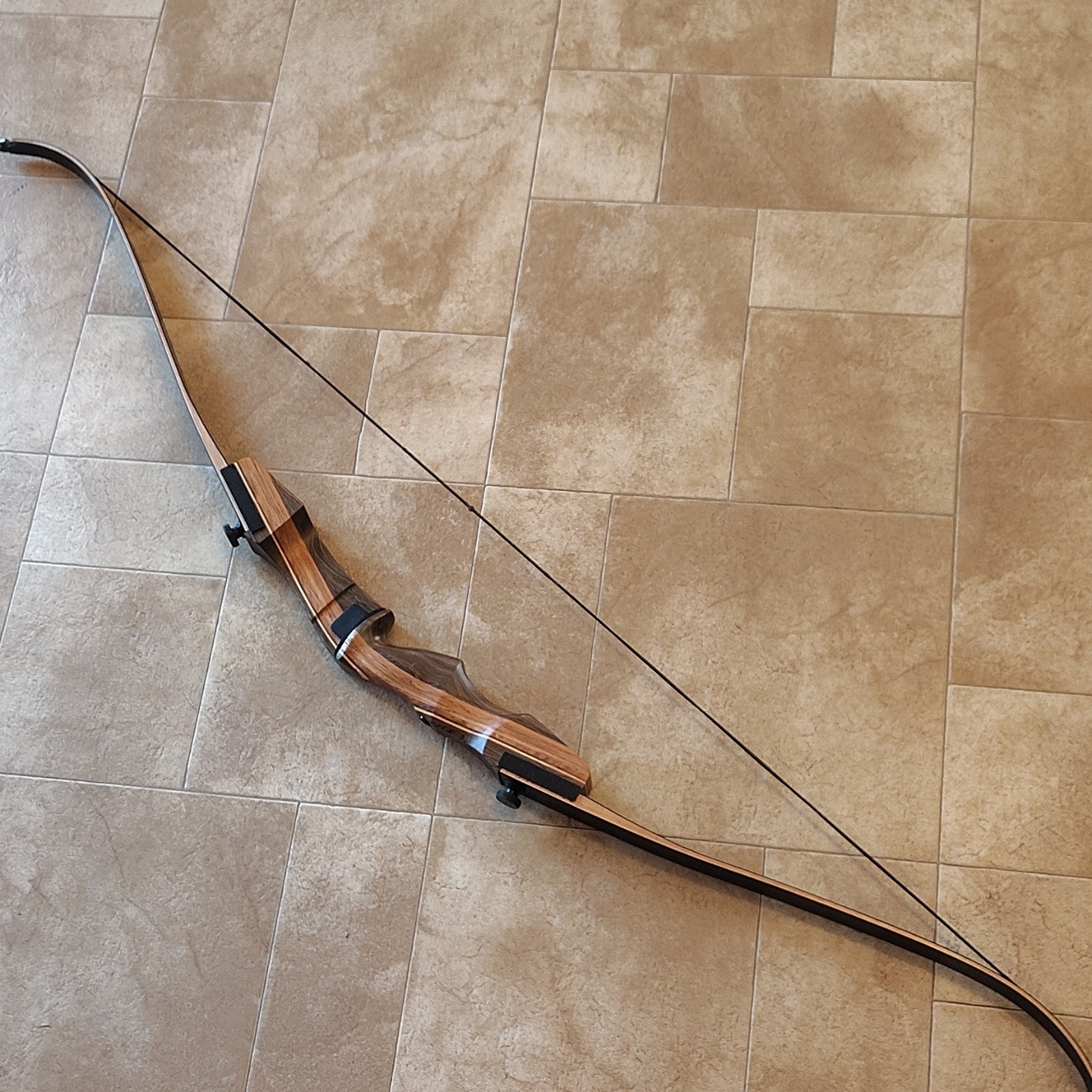 Samick Sage Recurve Bow 62in 50lb Right Hand Target Archery Brown/Black