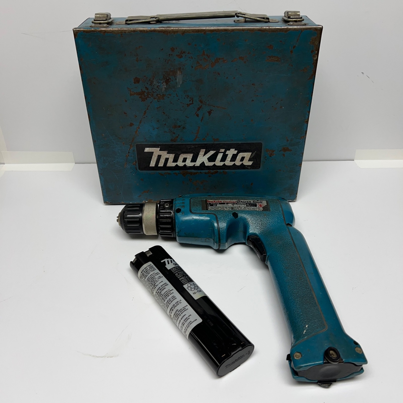 Makita Cordless Driver Drill 6093D 9.6V 1/16 to 3/8" Bare Tool Battery Case Only