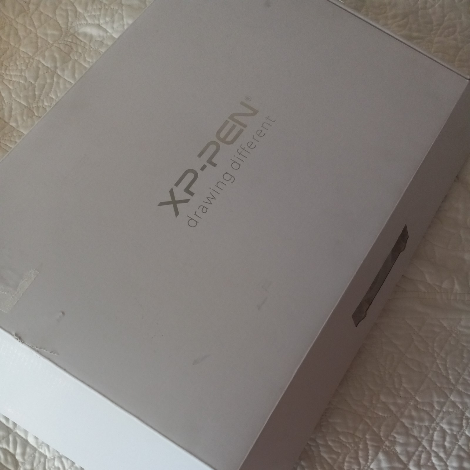 XP-Pen Artist 15.6 Pro Graphics Drawing Tablet with Battery-free Pen