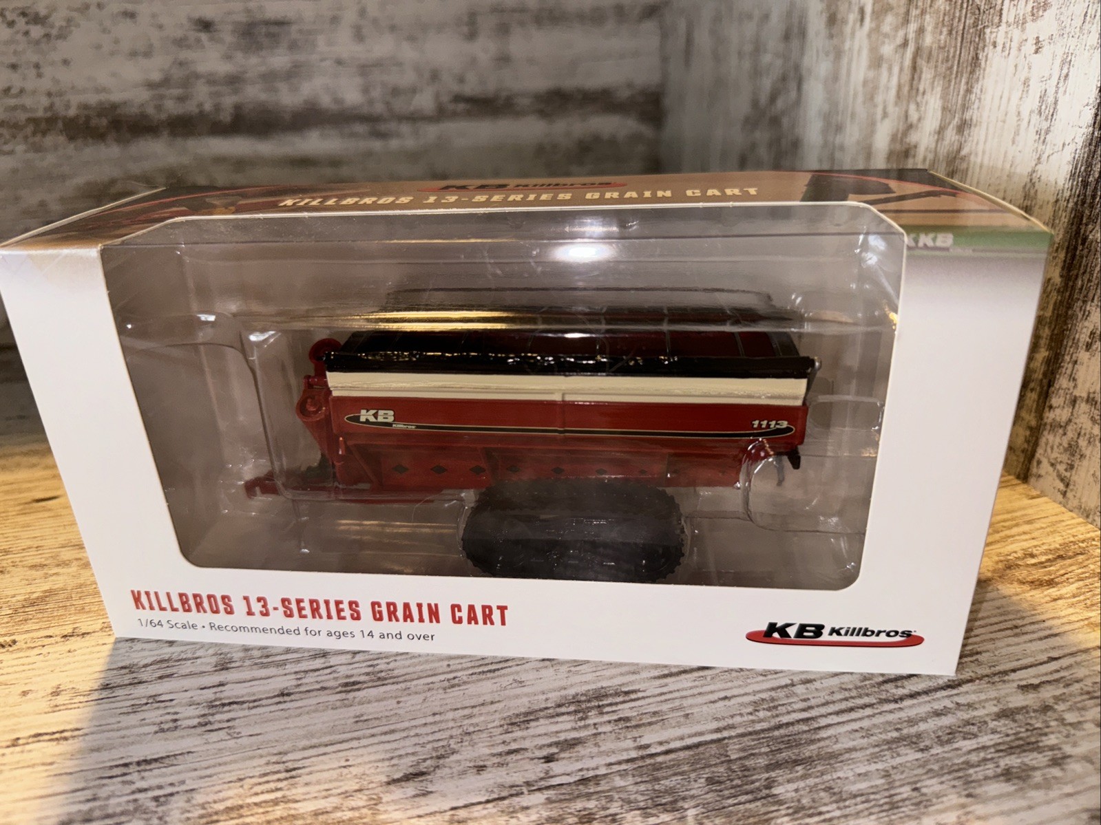 1/64 Scale Killbros 1113 Grain Cart With Tracks  13 Series Red  SpecCast