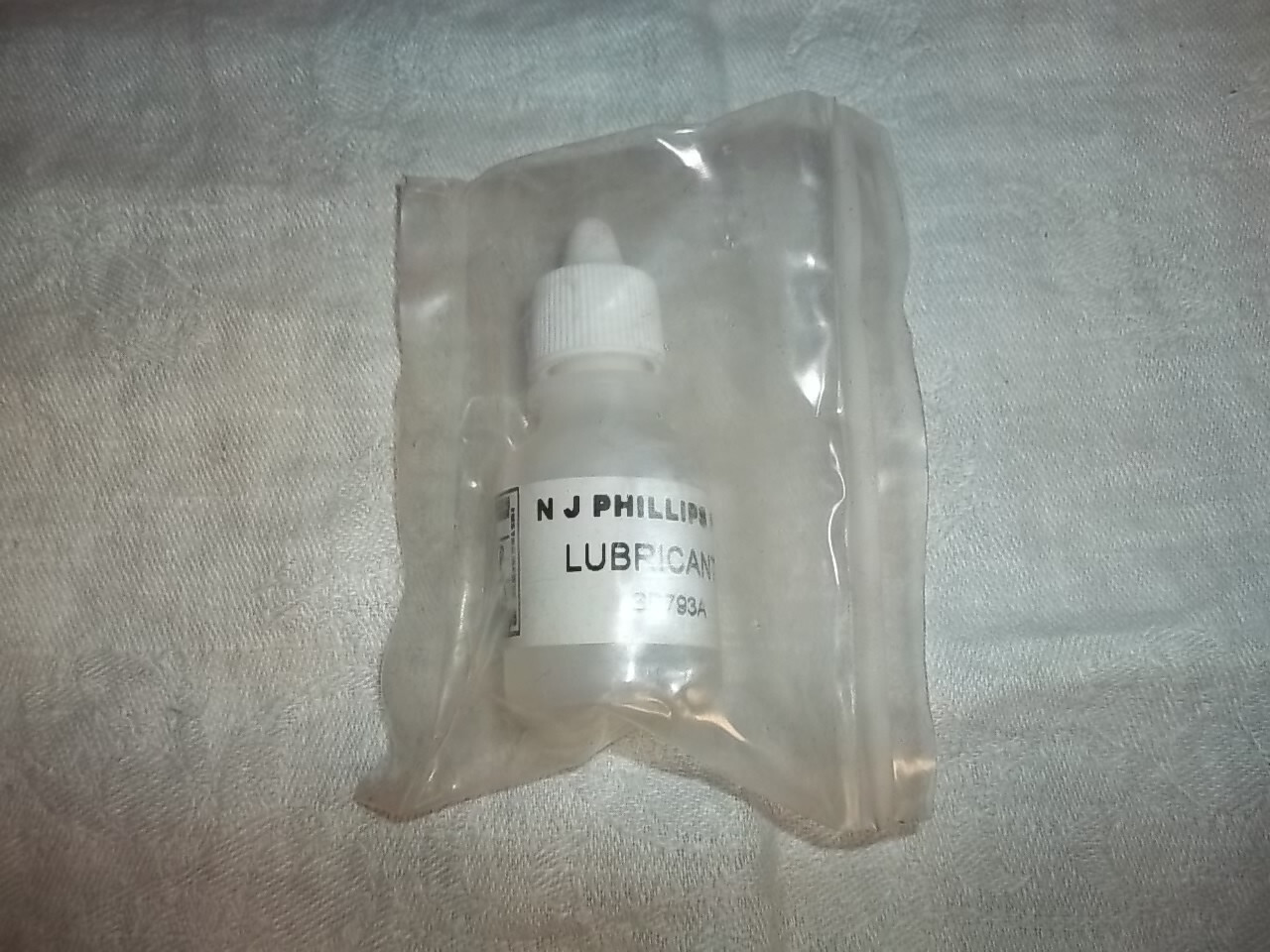 NJ Phillips Lubricant for All Livestock Cattle Drenchers Applicators  Loc T