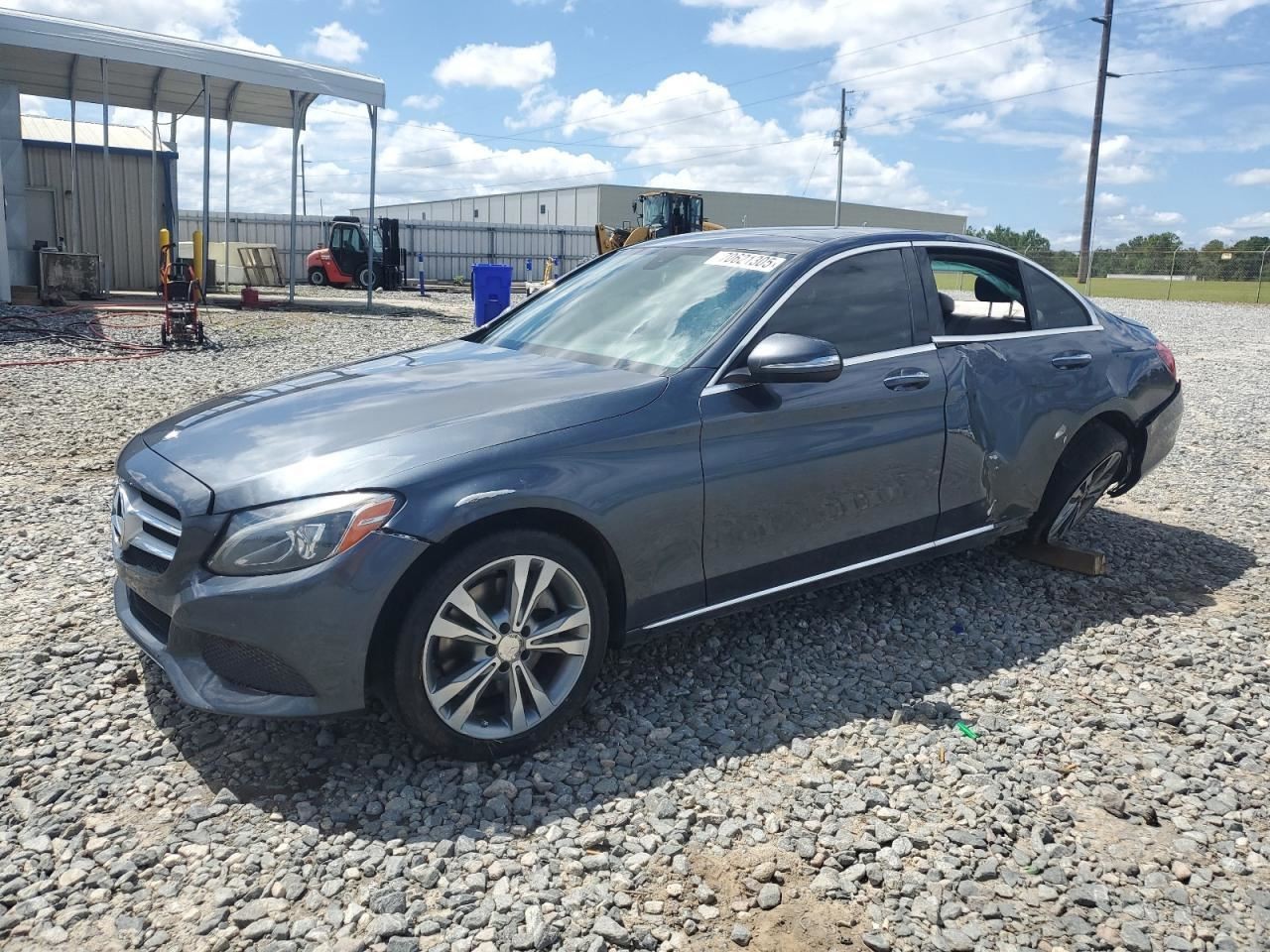 C220      2015 Glove Box 4934426