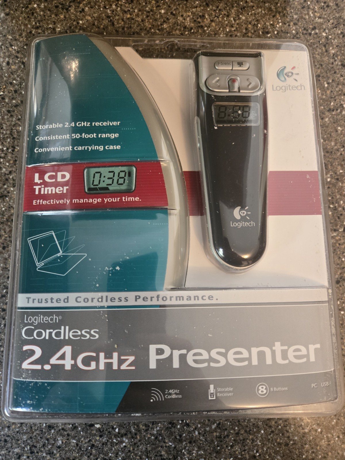 Logitech 2.4 GHz Cordless Presenter With LCD Timer - New In Box NIB NOS