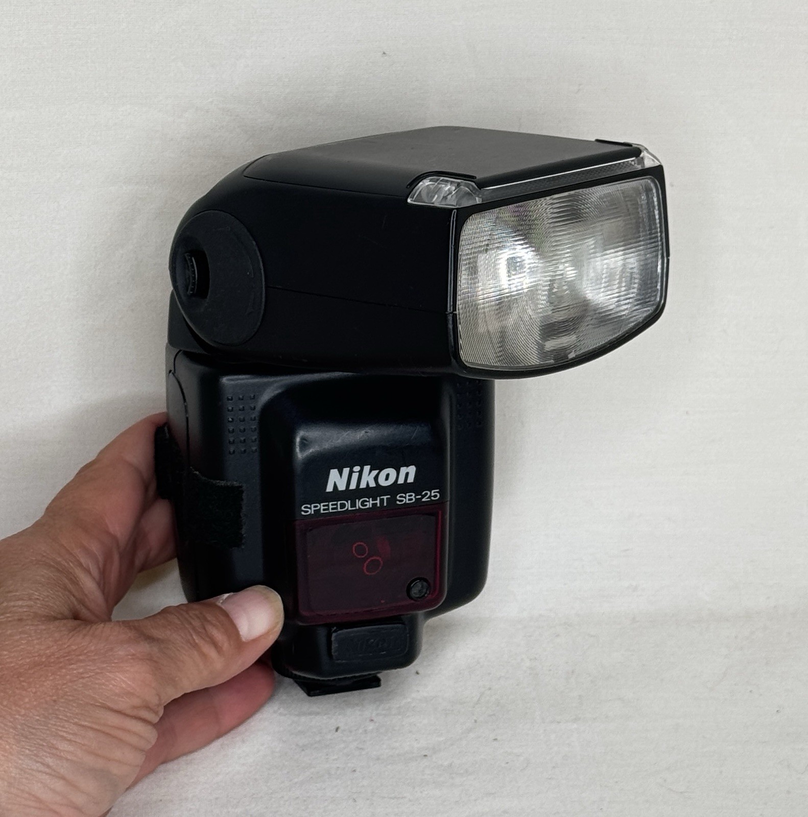 Nikon SB-25 Speedlight Flash Swivel Head. Tested. Good Condition