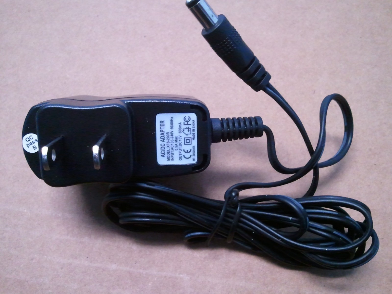 2PK 10V/600mA DC Switch Power Supply w/standard 2.1mm x 5.5mm femal connector