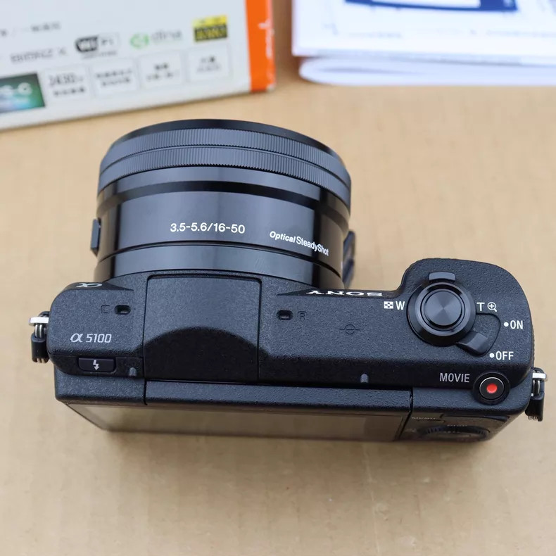 Sony Alpha a5100 24.3MP BLack Mirrorless Digital Camera w/16-50mm Lens 95%New