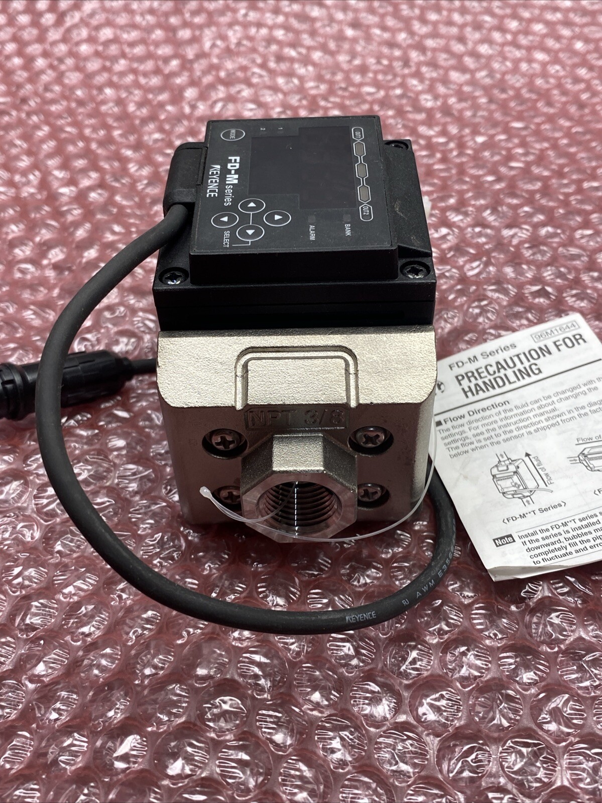 Keyence FD-MZ10AYK Capacitance Electromagnetic Flow Sensor 24VDC, 10 L/min, NPN