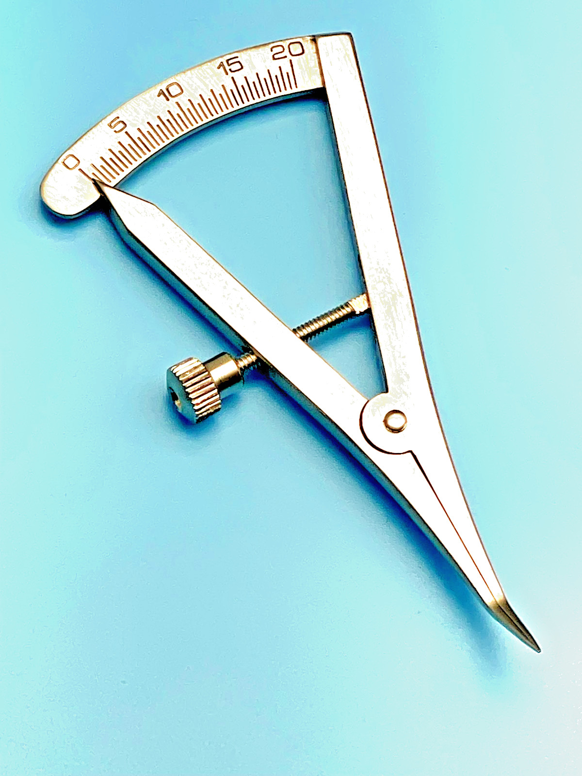 Castroviejo Caliper, 3.1/2", Curved Tips, Graduated 0-20