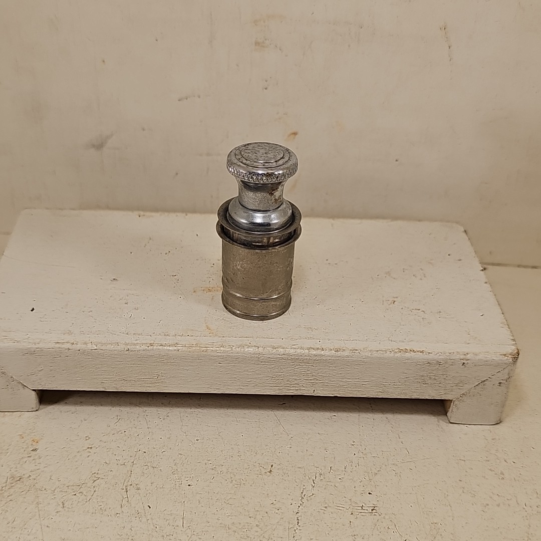 AUSTIN HEALEY CIGARETTE LIGHTER 72 CASCO 12V 100-6,3000 ORIGINAL CHROME PUSH IN