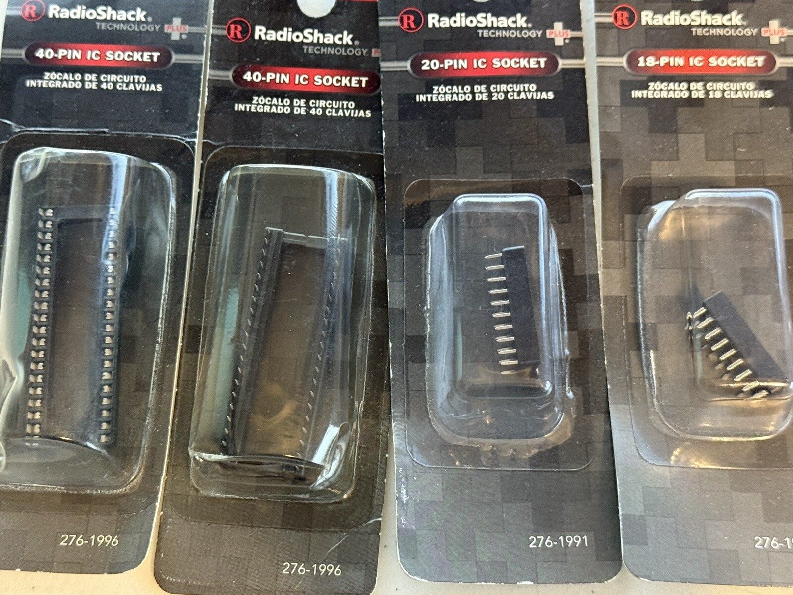 RADIOSHACK IC Sockets 40 20 18 16 14 8 Pin 276-1996 1991 1998 1992 1999 1995