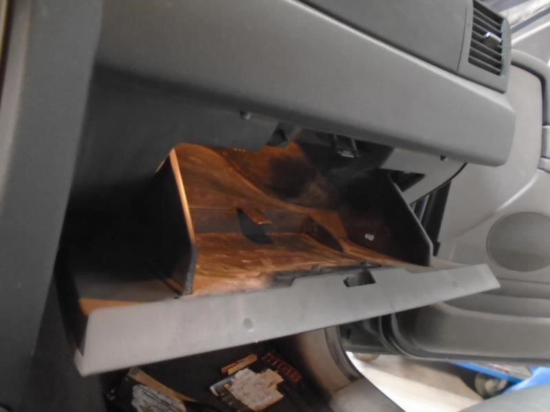 GRANDCHER 2005 Glove Box 1522929