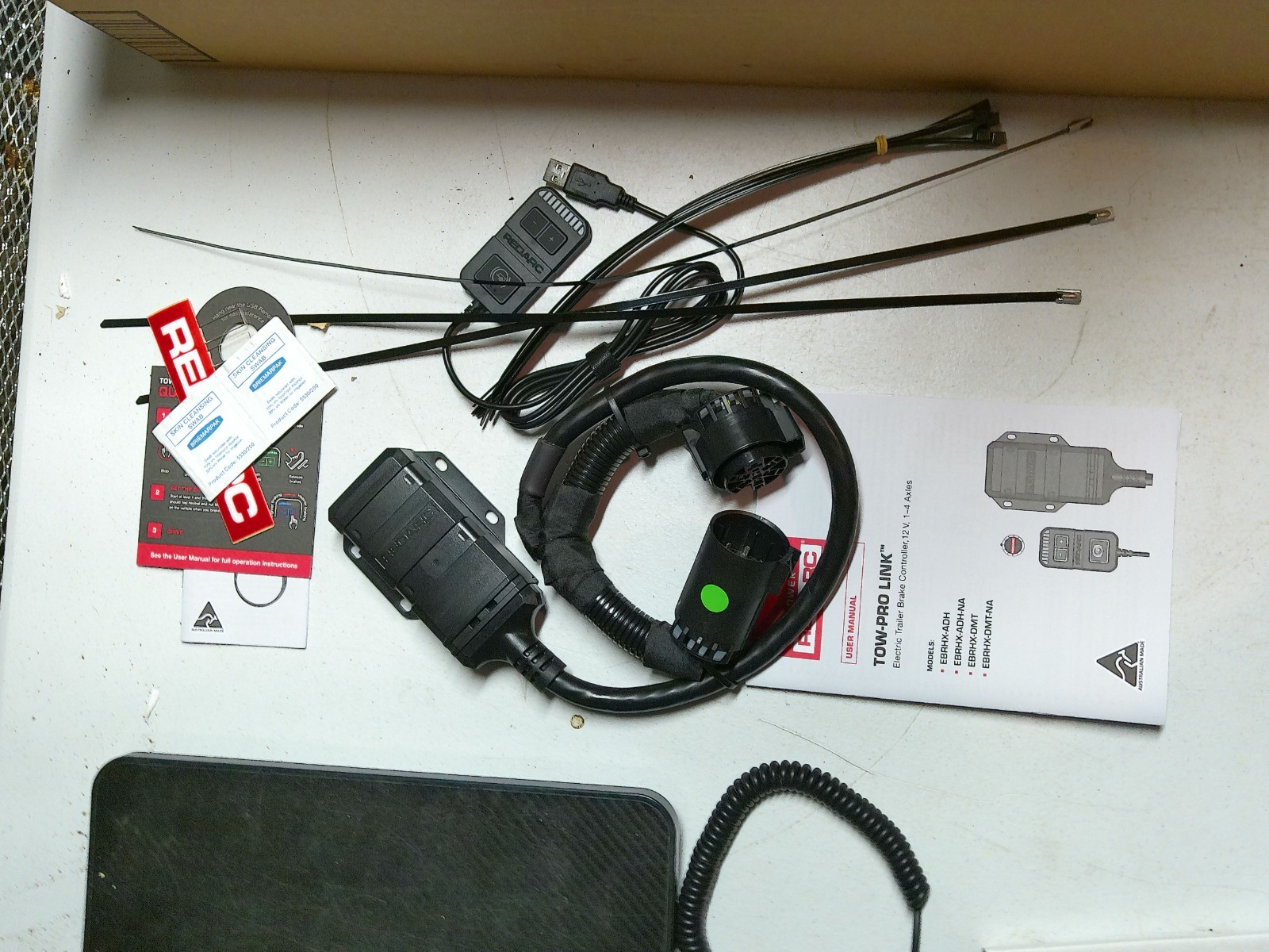 Redarc EBRHX-ADH-NA Bluetooth Trailer Brake Controller W/Remote