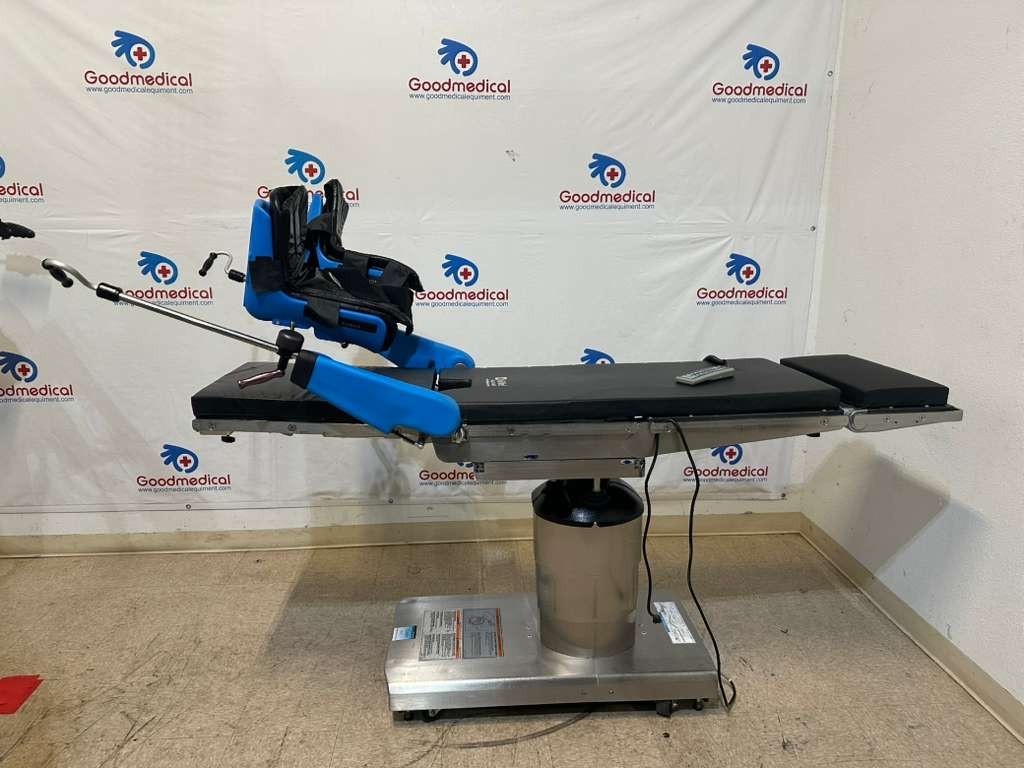 STERIS 4085 SURGERY TABLE with Steris Stirrups