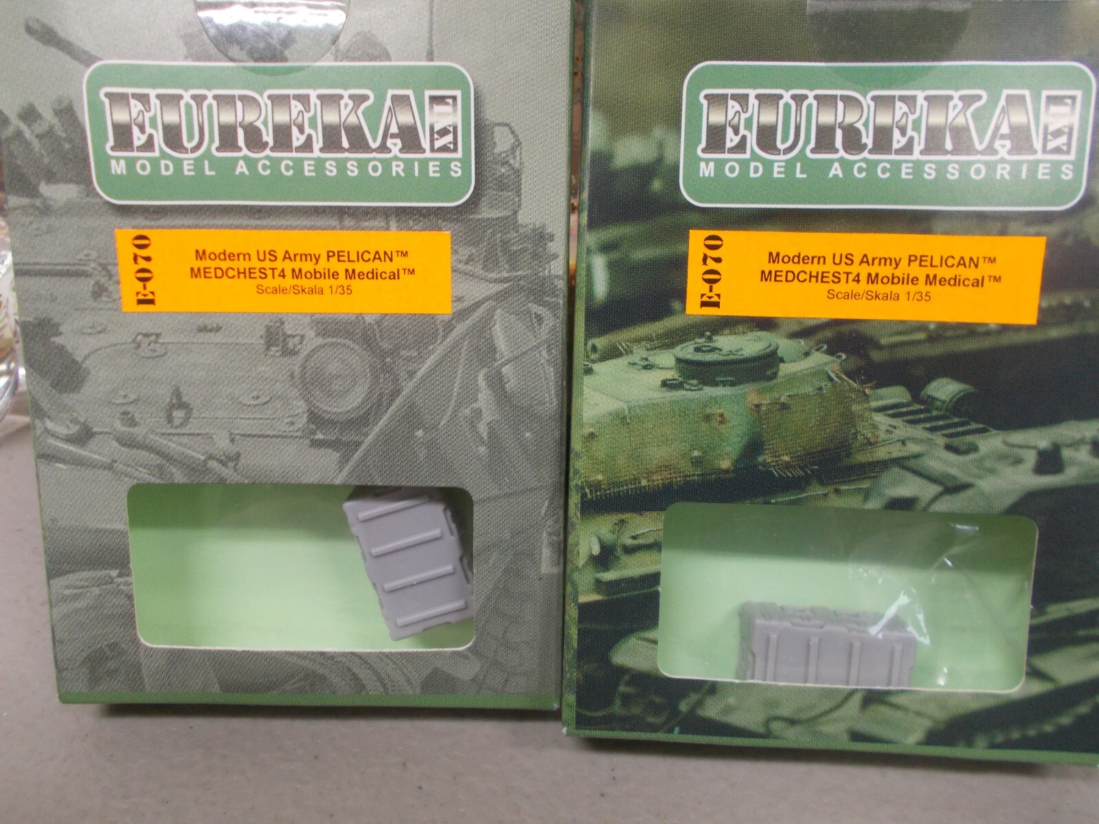 EUREKAI-#E-070-2PACKS-MODERN US ARMY PELICAN-KIT NOT SEALED-1:35 SCALE