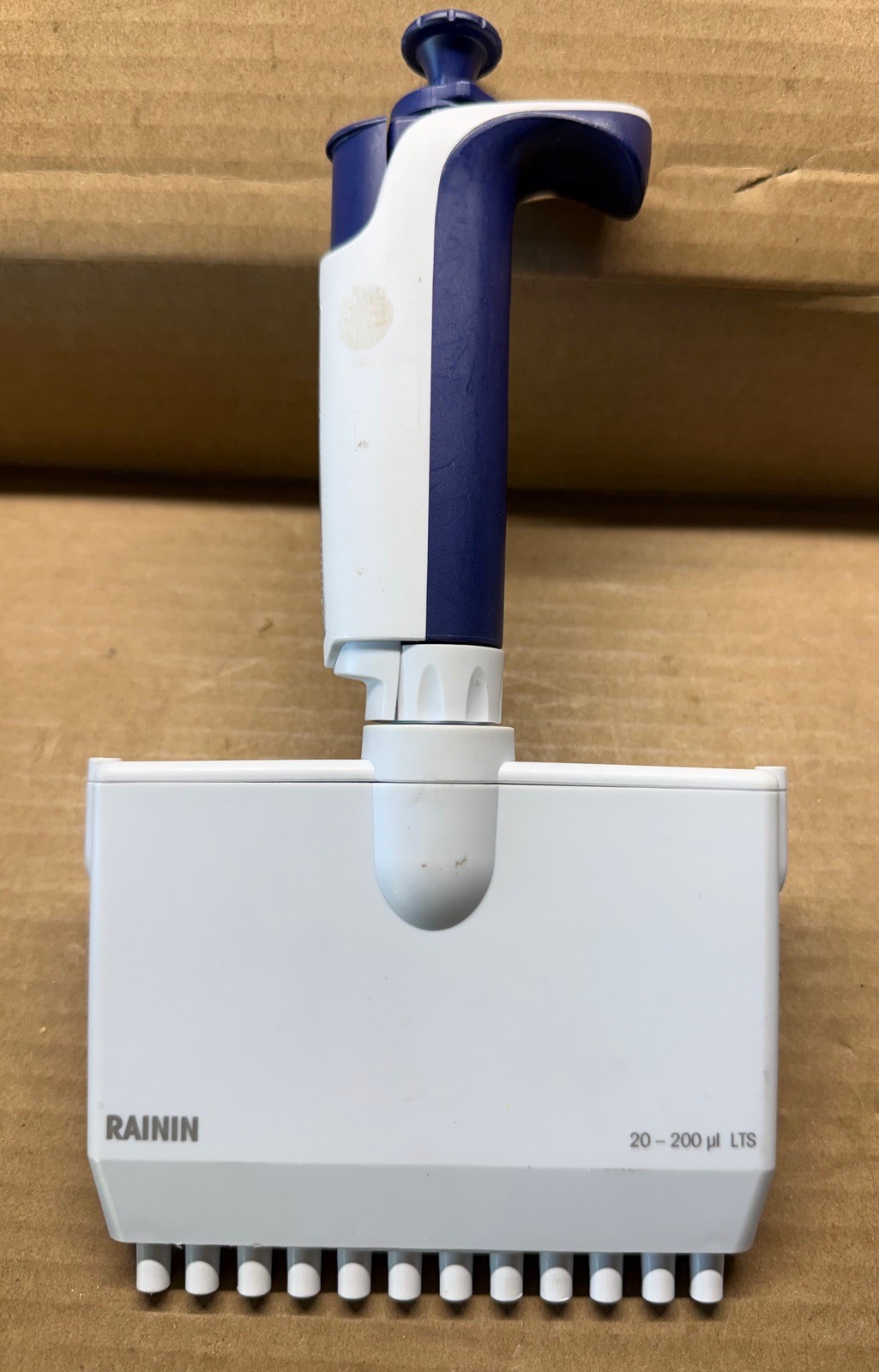 Rainin L-200 12-Channel Pipette, LTS, 20-200 µL Volume, Lite-Touch, L12-200XLS
