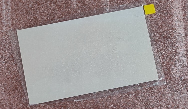 142X92X1mm Heat Insulation Glass Affixed Polarizer Film Projector Screen Repair