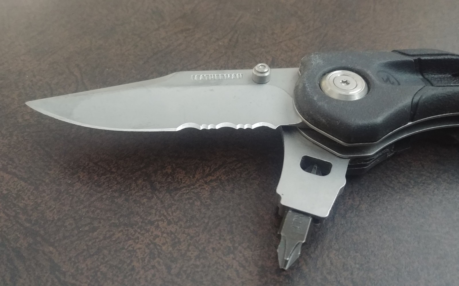 Leatherman H503 Folding Knife Multi-Tool Lockback *Discontinued* 3" Serrated