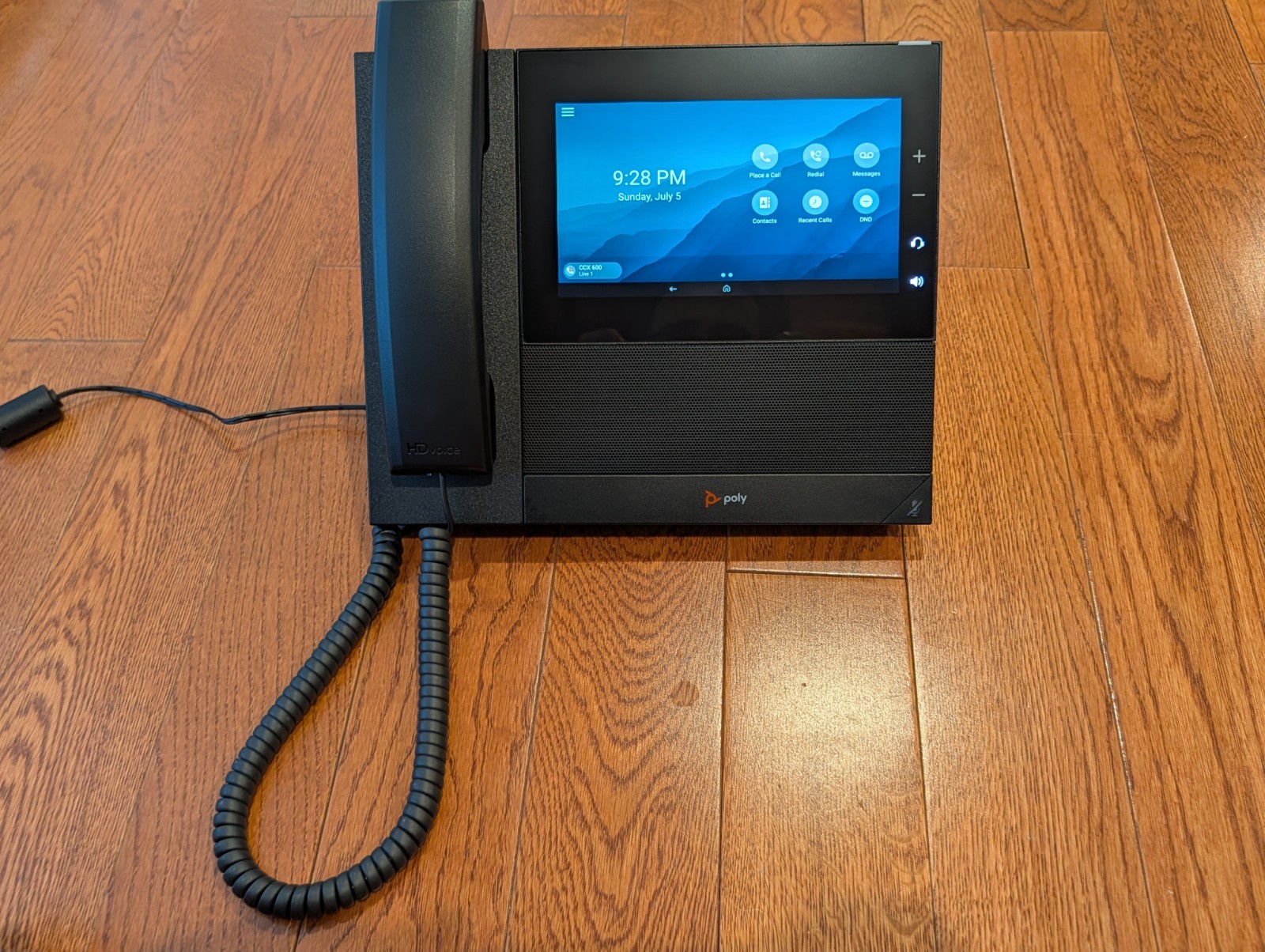 Poly CCX 600 Business Media IP Desk Phone Excellent Condition comes with Power