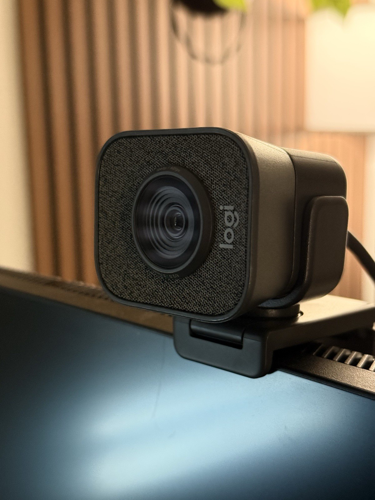 Logitech StreamCam 1080P HD 60fps Streaming Webcam with USB-C Graphite