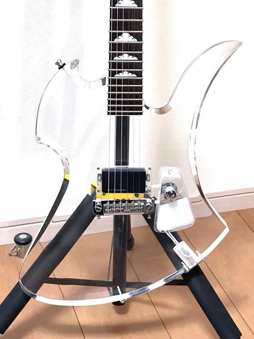 Fernandes Mg-105C Hide Model Crystal Acrylic Guitar