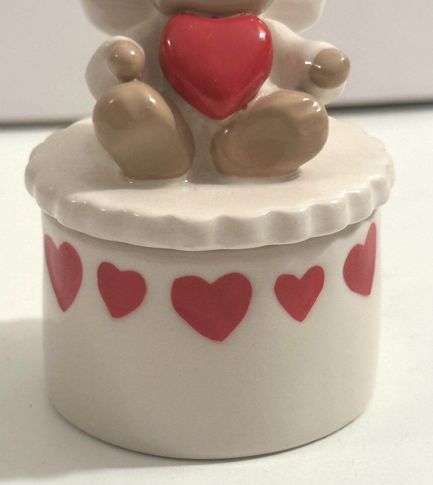 Trinketbox Small Angel Valentine Ceramic 2" Round With Hearts