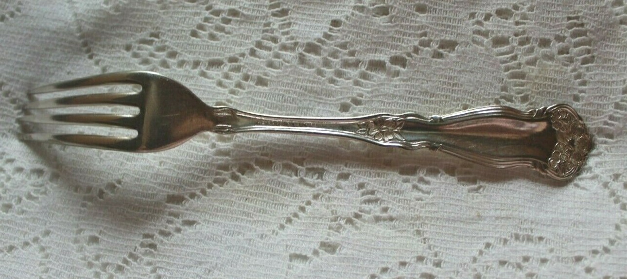 Rogers Arbutus Dinner Fork Circa 1908 Silverplate Gustav Strohhaker