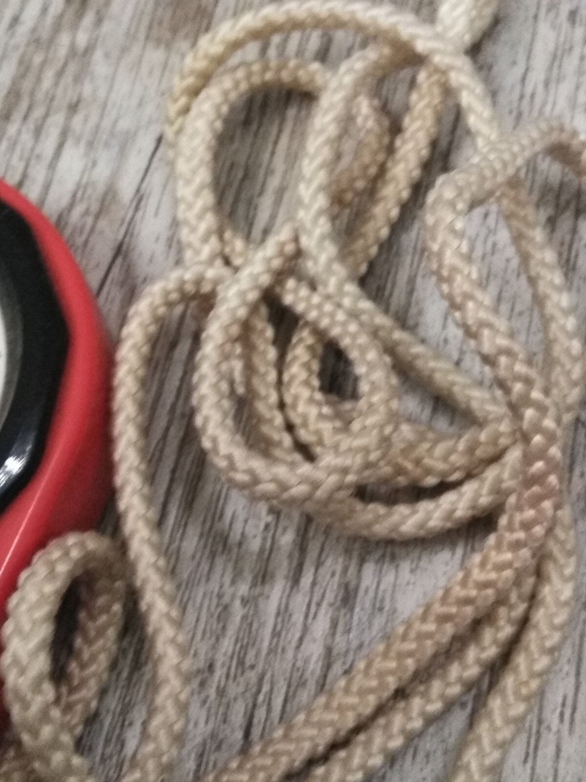 VTG. DORO SHOCK-PROTECTED ANTIMAGNETIC WATER-PROTECTED STOPWATCH W/CORD