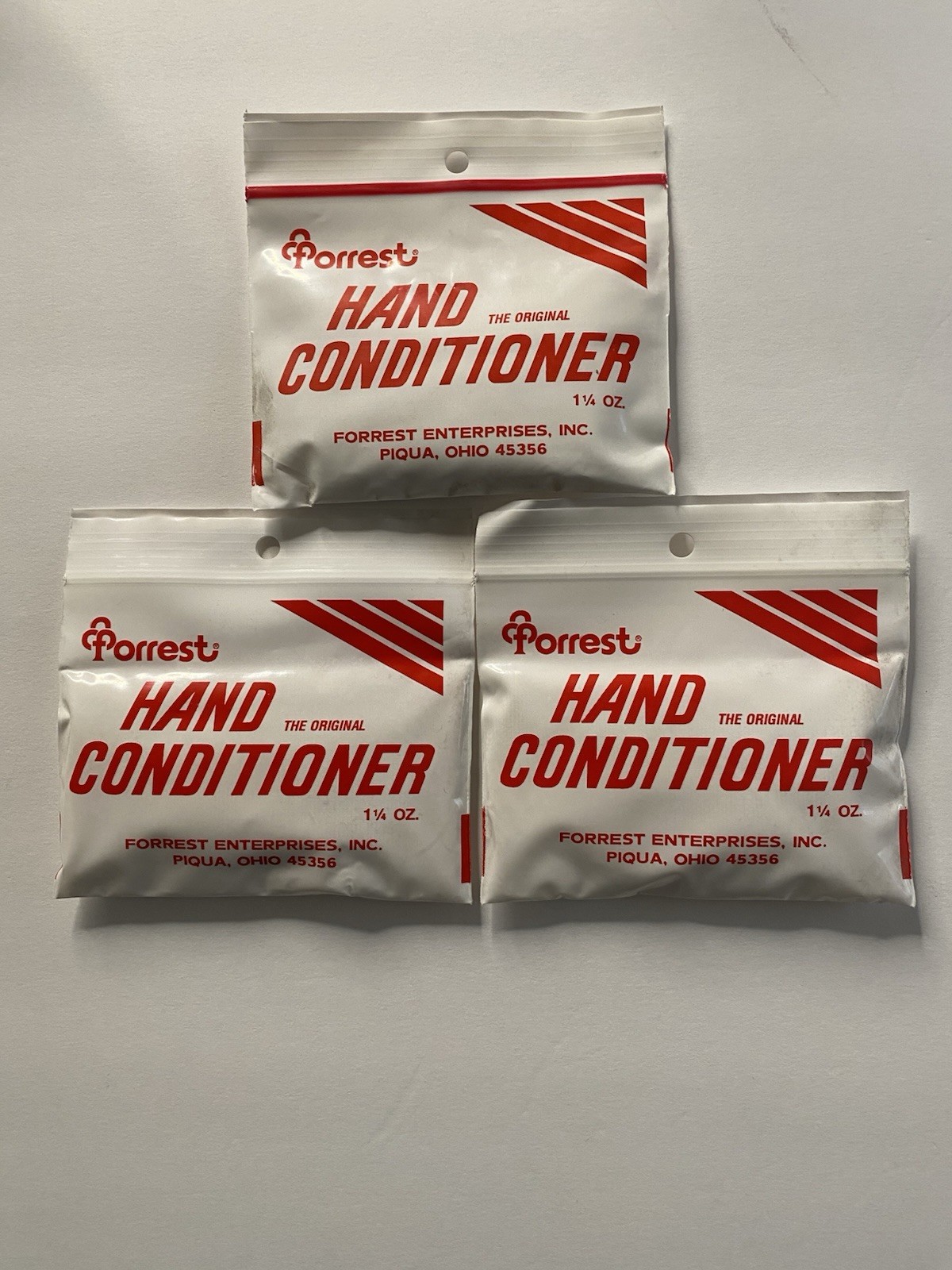 3 Bags Forrest Hand Conditioner Bowling , Tennis , Golf Baseball,  1 1/4 oz Bags