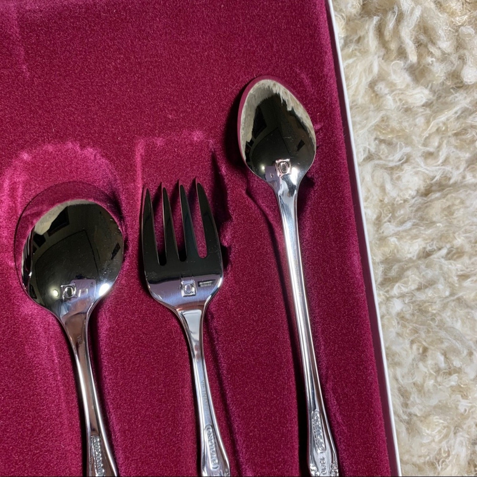 Oneida 3615 Chateau 6 piece progress flatware set