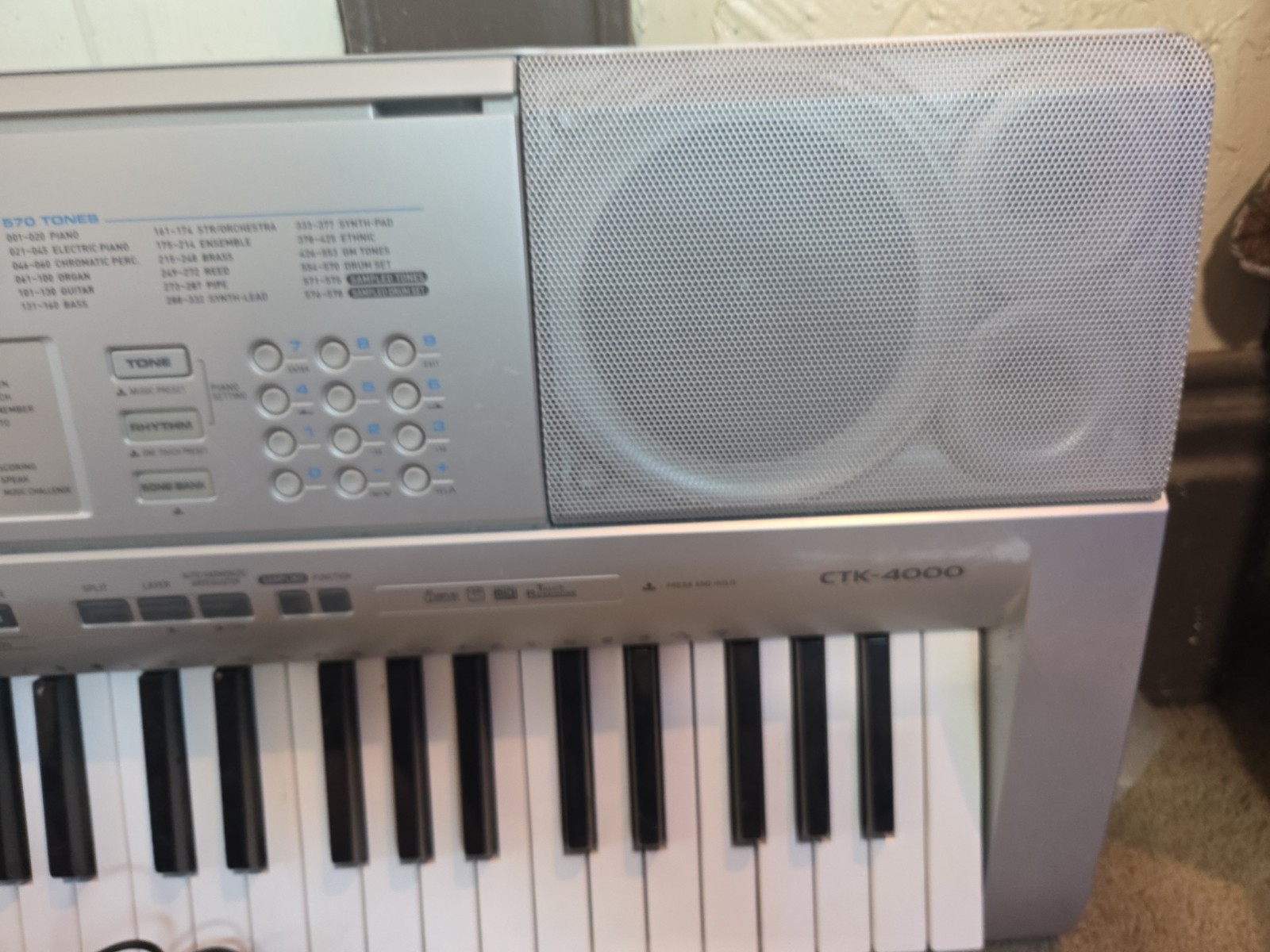 Casio CTK-4000 61-Key Electronic Keyboard Touch Response MIDI w/ AC Adapter