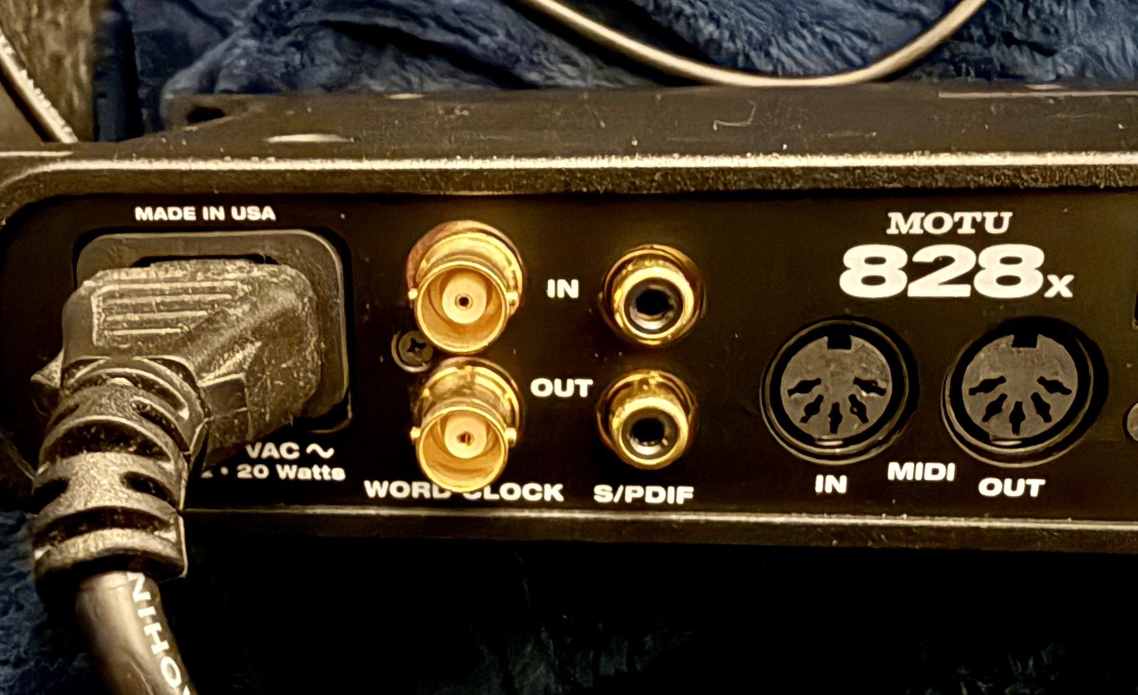 MOTU 828x Thunderbolt / USB 2.0 Audio Interface