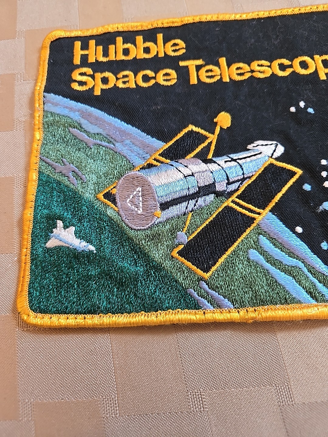 1990 NASA MSFC HUBBLE SPACE TELESCOPE LARGE JACKET PATCH (8-1/4"L x 6"H)