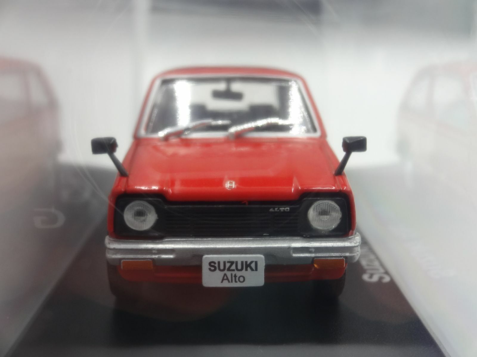 Suzuki Alto 1979 Red 1/43 Scale Box Mini Car Display Diecast Vol 119