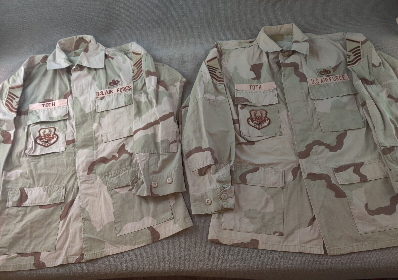 Lot of 2 U.S. Coat Desert Camouflage Pattern Combat Medium Long 8415-01-327-5309