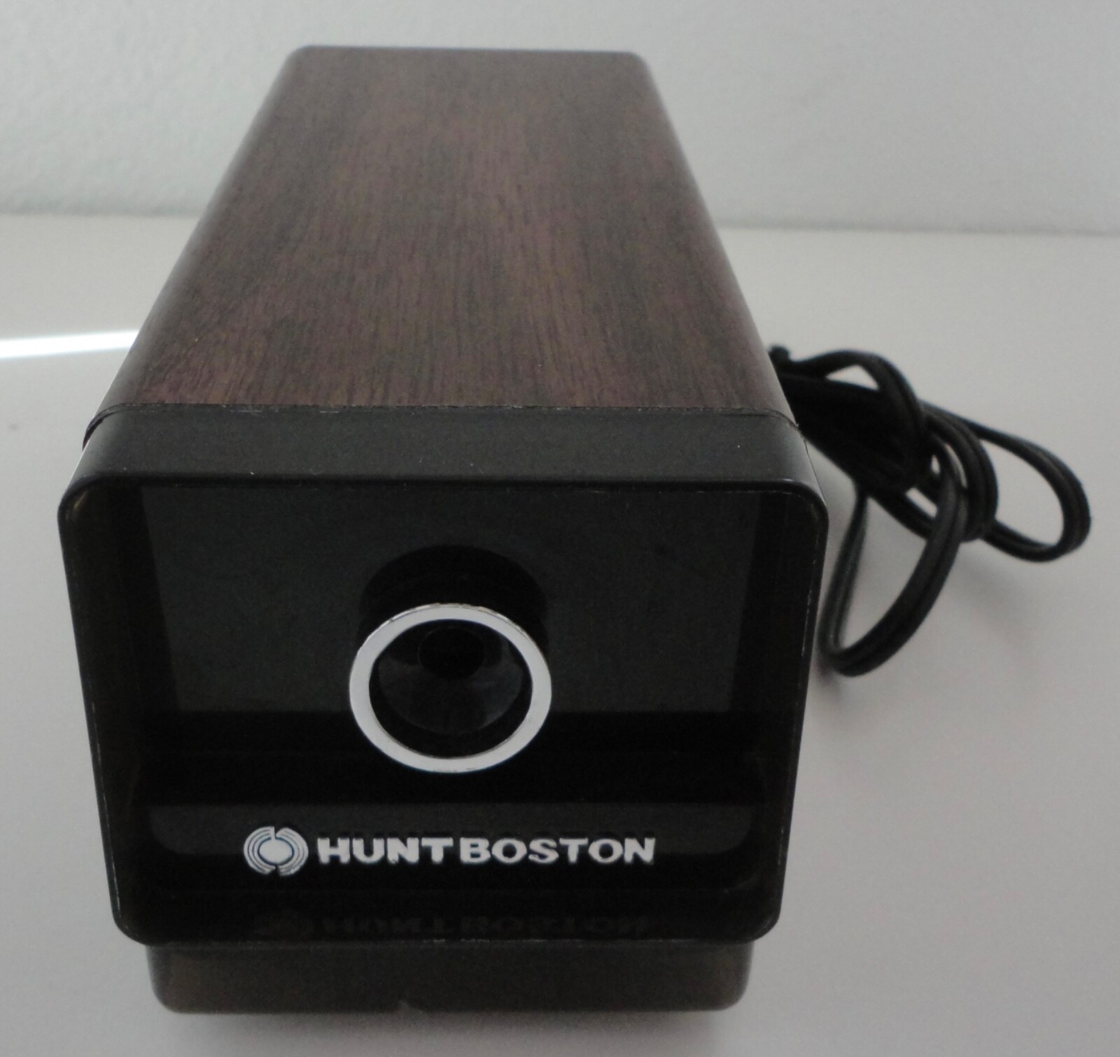 Hunt Boston Electric Pencil Sharpener Model 17 Woodgrain Made in USA Vintage