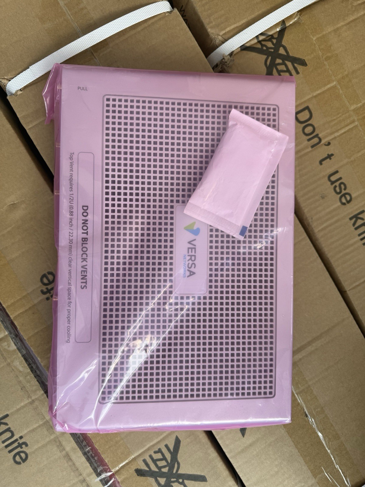 Versa Networks CSG750-WLA Cloud-Managed Router, SD-WAN and Firewall, Brand New