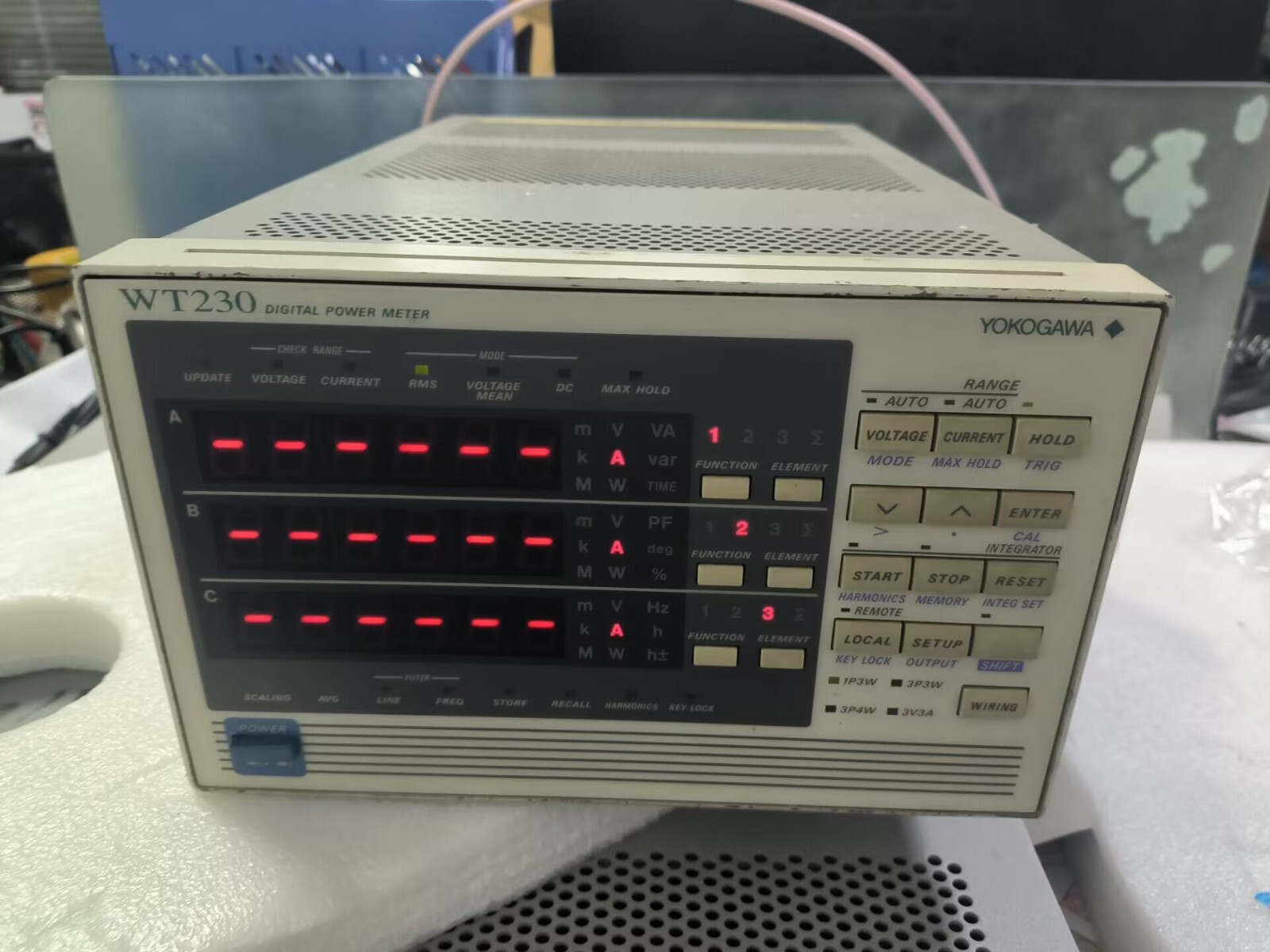 1pcs Yokogawa WT230 Digital Power Meter With 3 Modules USED/