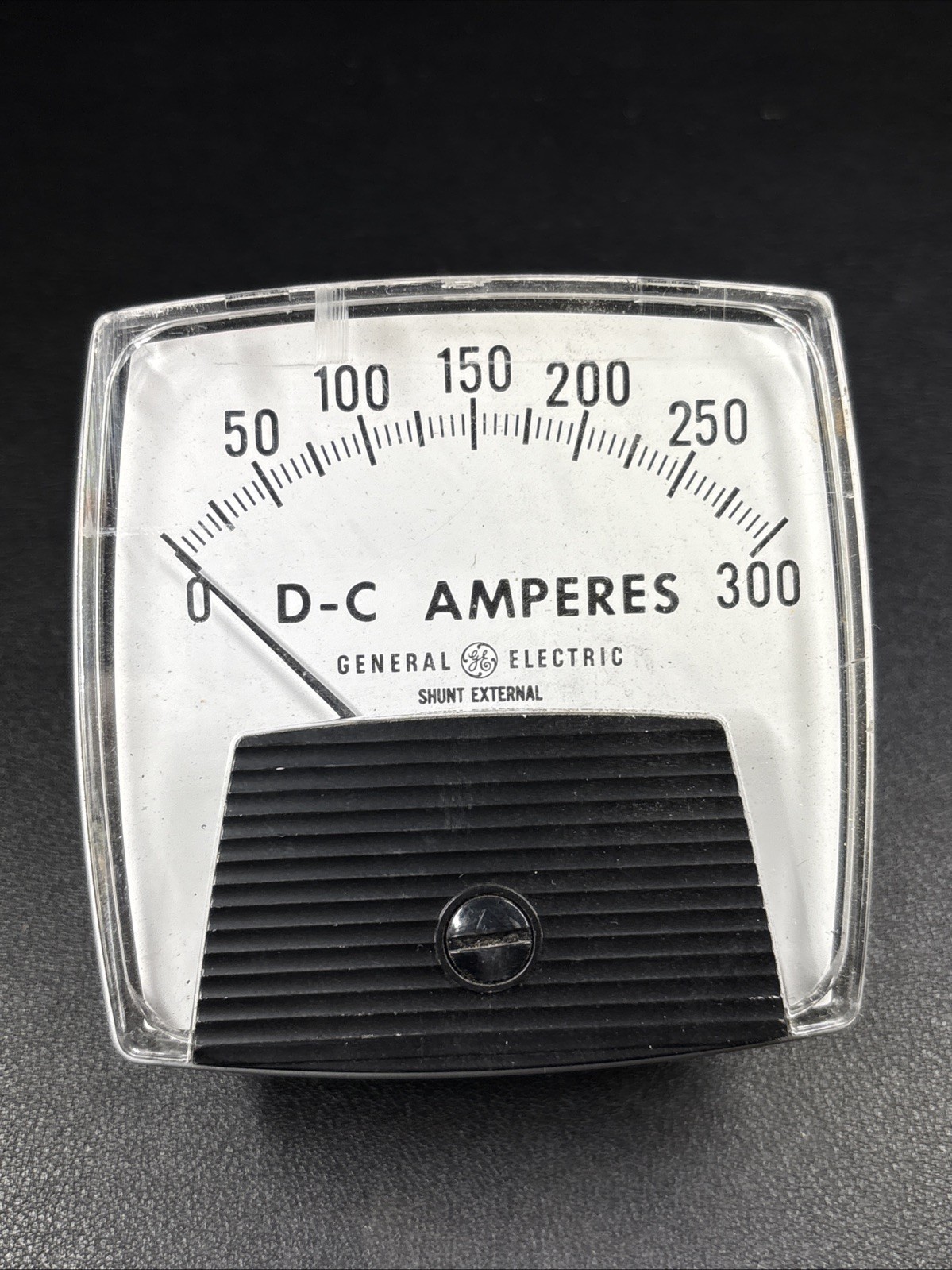 Profax Panel Meter 162121ECRX8 DC Ammeter