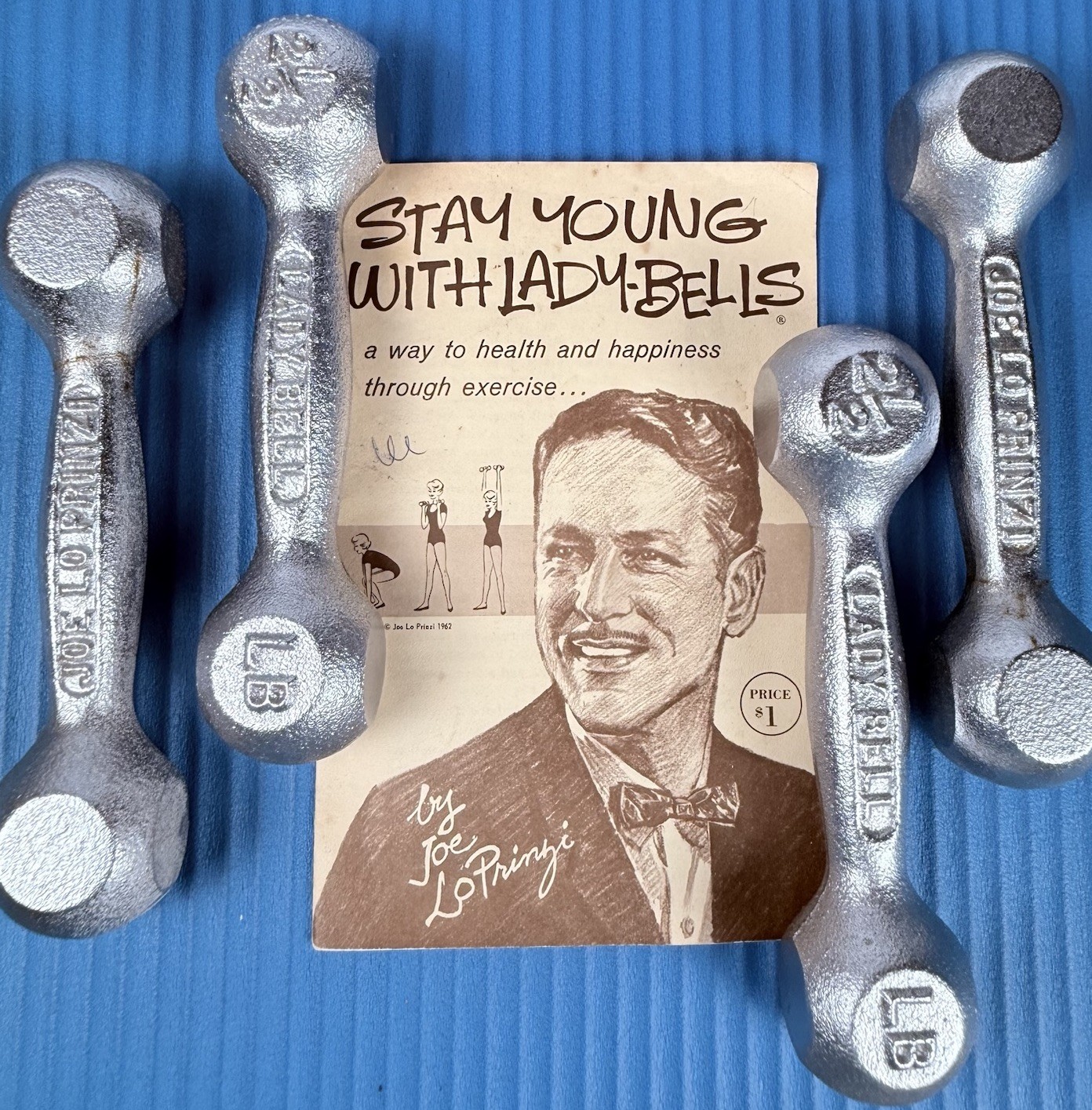 4 Vintage JOE LO PRINZI, LADY BELL 2.5lb Dumbbells Weights with Exercise Booklet