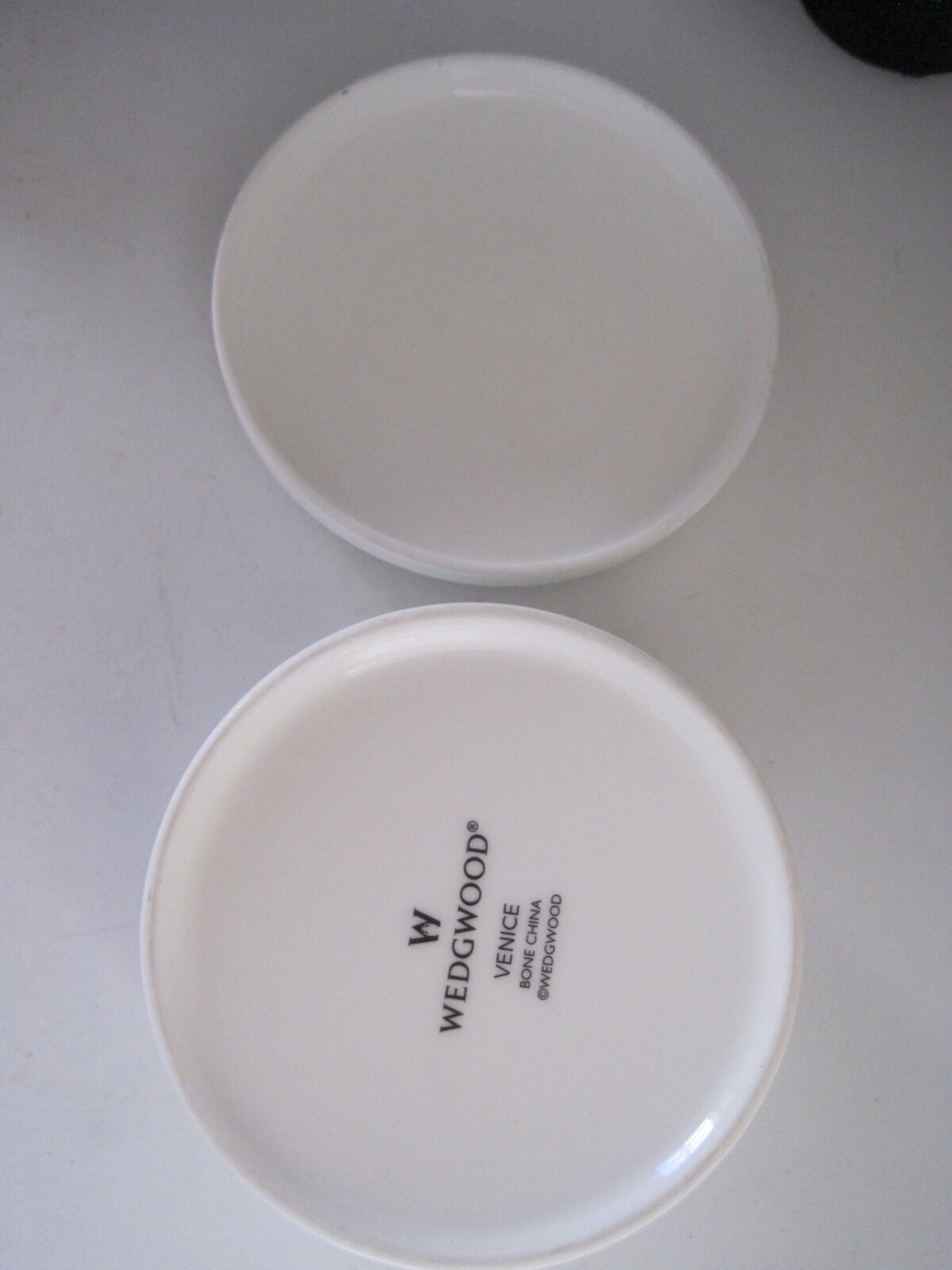Wedgewood Venice Bone China Lidded Trinket Box EUC