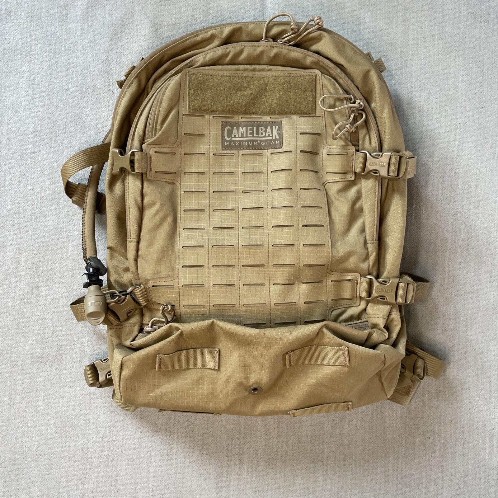 Camelbak Skirmish 100 oz Hydration Milspec Bag Antidote LG # 62479 Coyote FDE