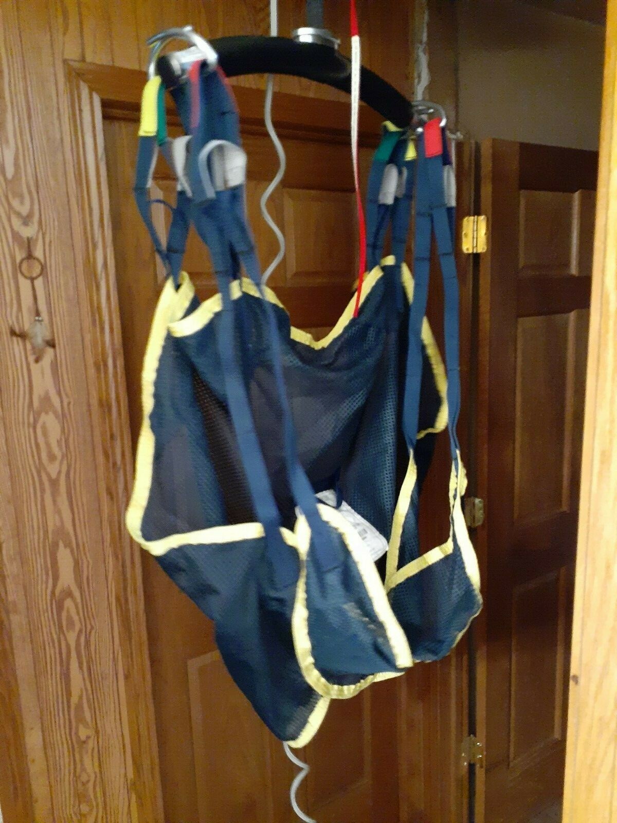 New Handicare Universal Sling Mesh MAX 363 kg /800 Lbs Size Medium Ref # 517420