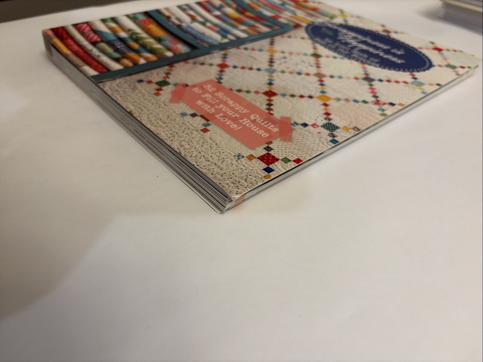 Lori Holt - Scrappiness is Happiness Book