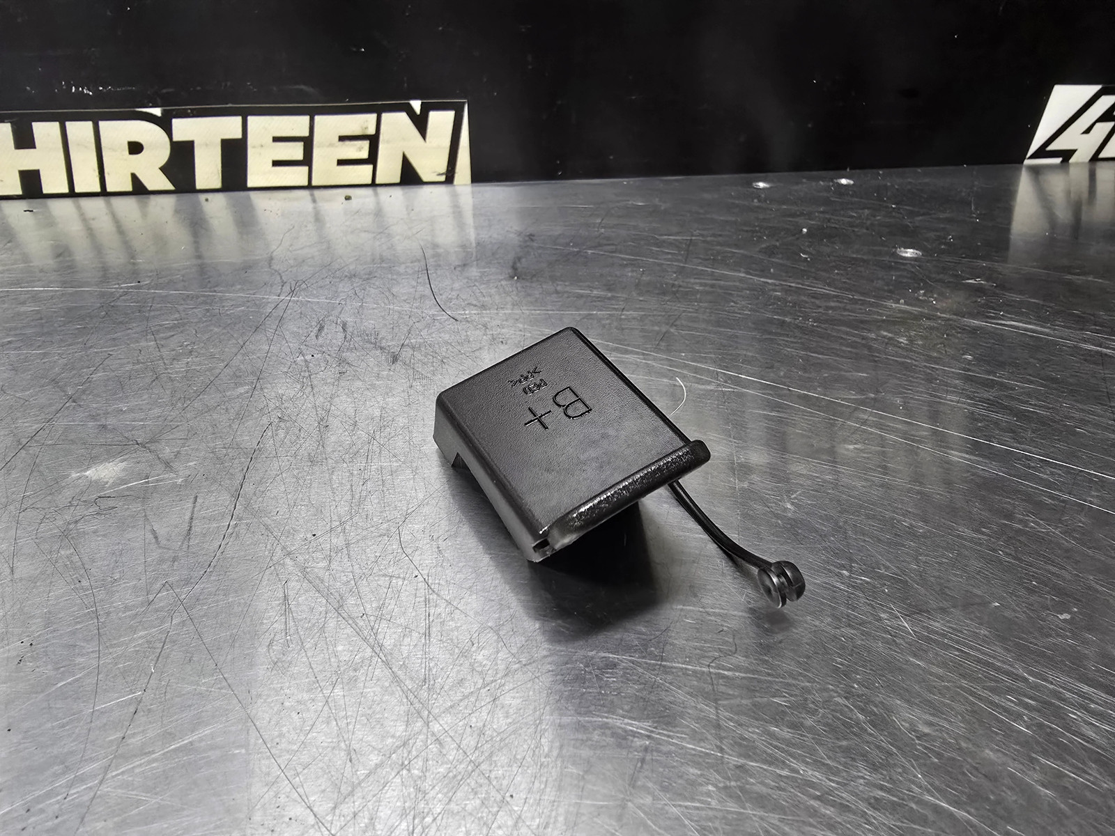 1997-2004 CORVETTE C5 FUSE BOX POWER CABLE COVER #N22
