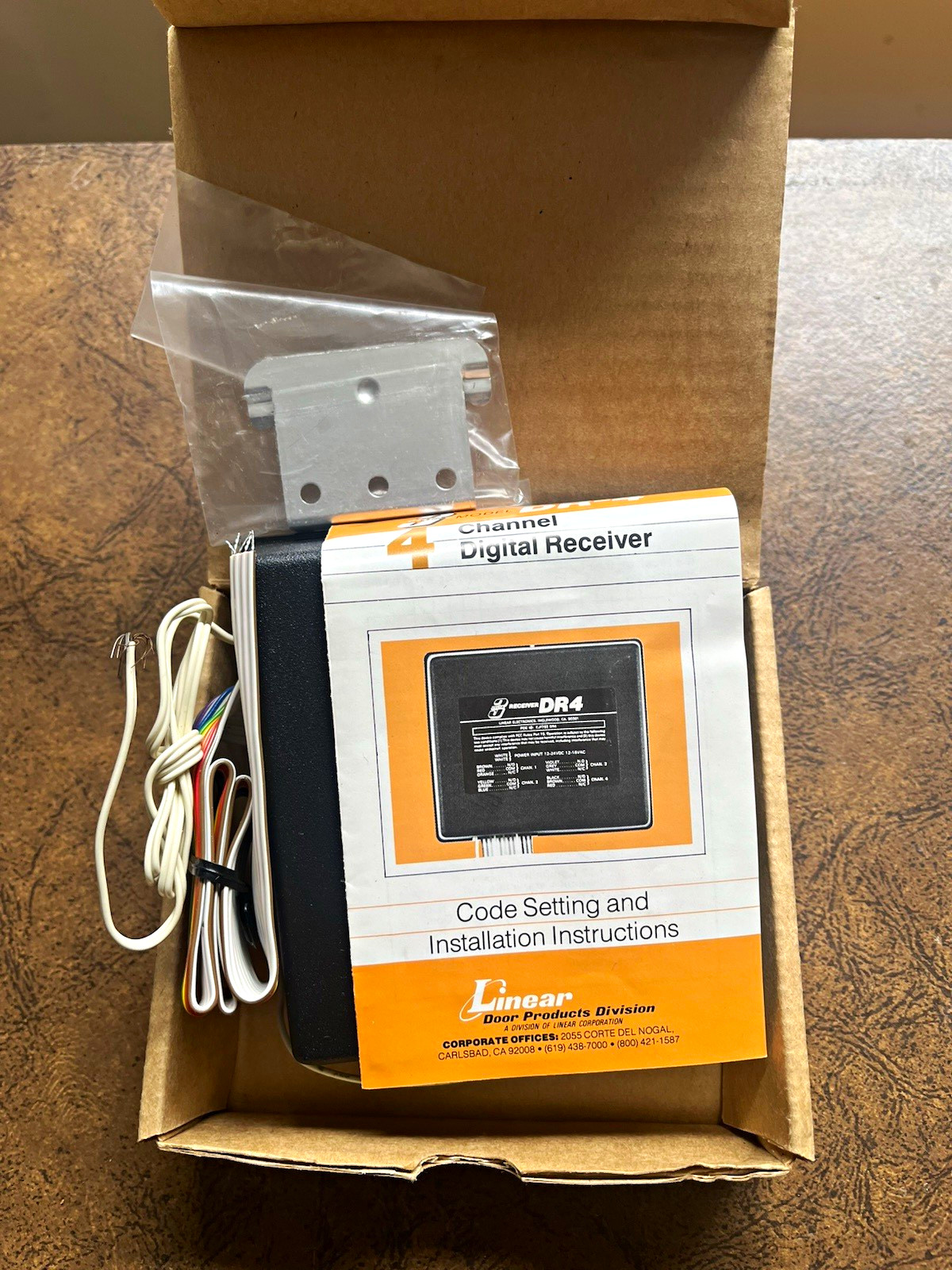 Linear DR4 12V Wireless Digital Receiver Wall Mount w/ Harness Bracket & Inst