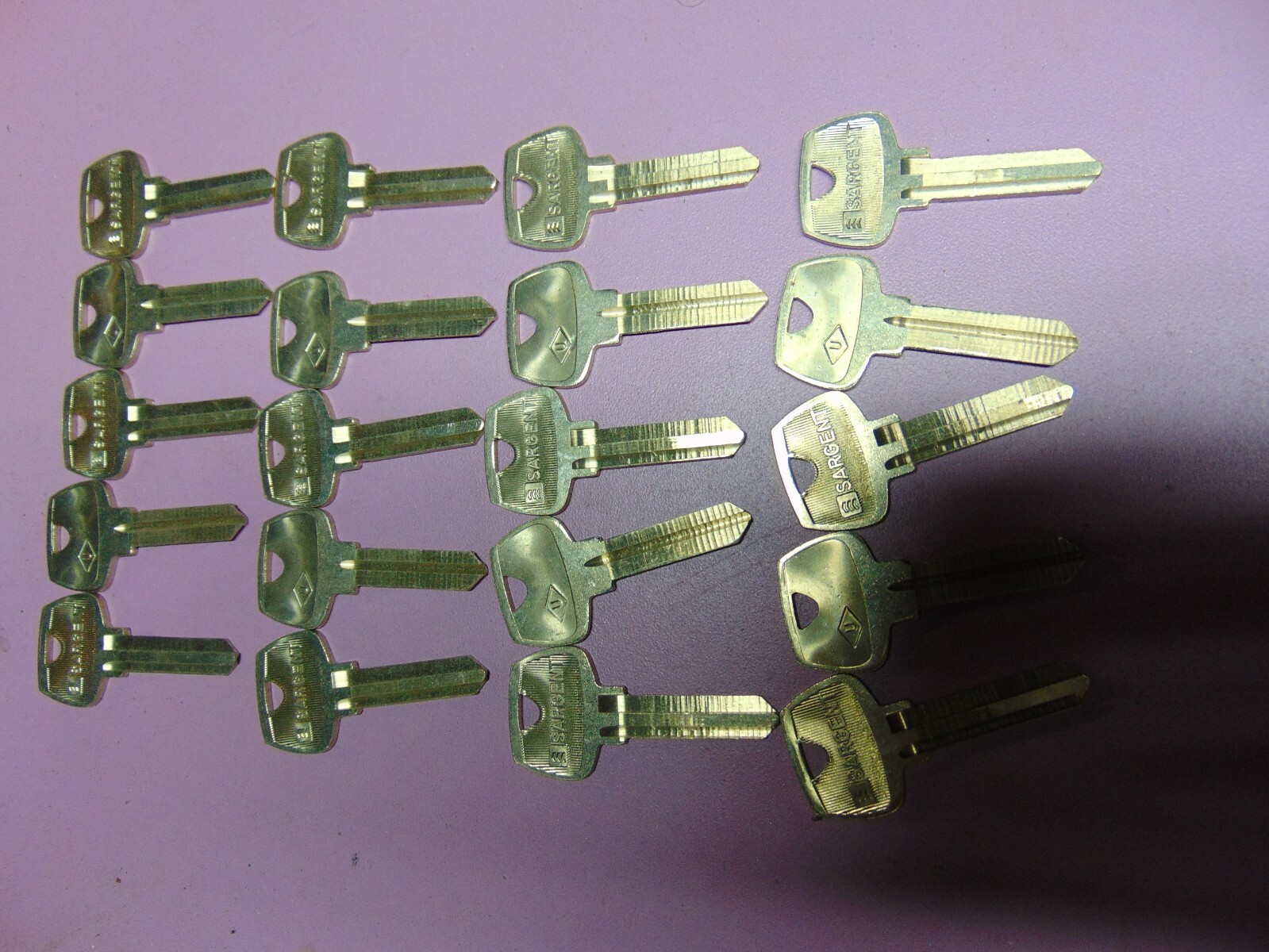 20  KEYS ORG. SARGENT  U   6  PIN KEYS BLANKS UNCUT       LOCKSMITH