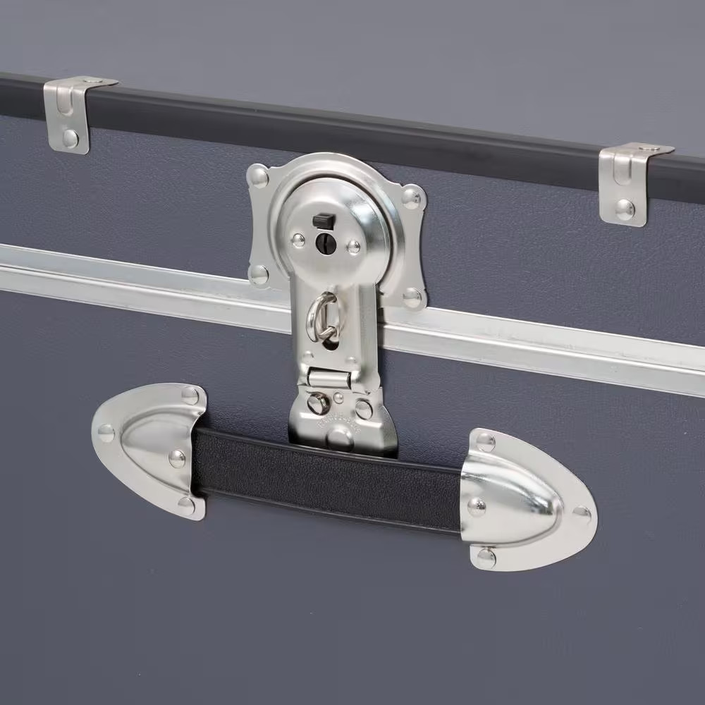 Seward Explorer 30 In. Trunk with Wheels & Lock, Gray